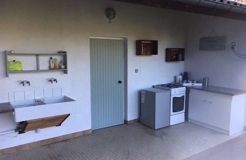 Domfront en Poiraie Cabin | Unique & serene 1-Bed Cabin close to Domfront
