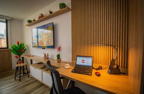 La Aguacatala Apartment | Unique Suite in El Poblado CoWork/GYM/Fast WiFi