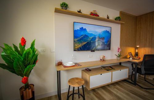 La Aguacatala Apartment | Unique Suite in El Poblado CoWork/GYM/Fast WiFi