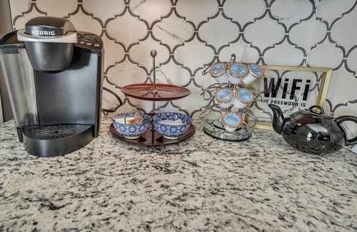 Clarksville Condo | Unit #1 117 Marion St