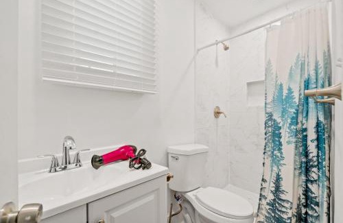 Park View Apartment | Unit # 1 - Right Next to Howard University