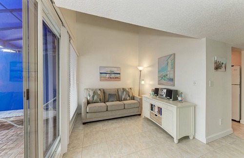 Longboat Key Condo | Unit #308 Sand Cay Beach Resort Pool and Garden View