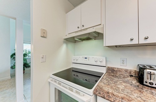 Longboat Key Condo | Unit #308 Sand Cay Beach Resort Pool and Garden View