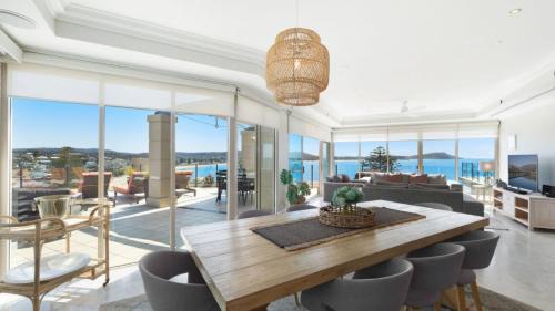 Terrigal House | Unit 52 - 4 Bed Platinum Ocean View
