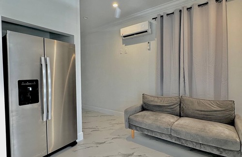 Nassau Condo | Unit 6 -1 BDRM/Pool/Near Beach/Airport/Supermarket