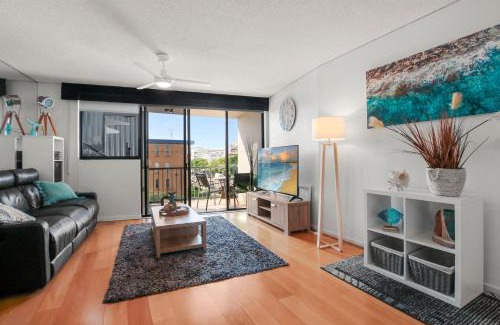 Caloundra Apartment | Unit 65 Grand Pacific Resort Bulcock St Caloundra