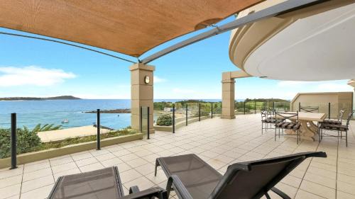 Terrigal House | Unit 8 - 3 Bed Premier Ocean View
