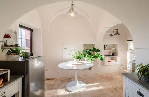 Ostuni Villa | Unity House Spacious 2 bedroom - Masseria Ground Floor by Rentbeat