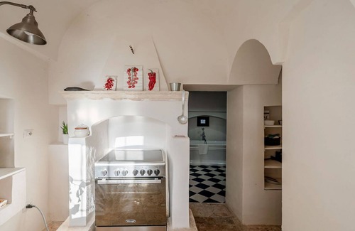 Ostuni Villa | Unity House Spacious 2 bedroom - Masseria Ground Floor by Rentbeat