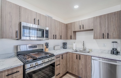 Feldman's House | University Cottage A