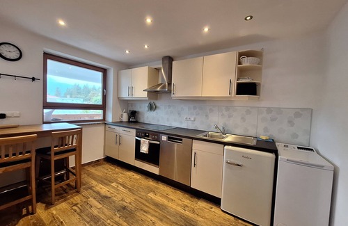 Bischofswiesen Apartment | Untersberg 1-5 Personen 75qm, 2 Sz,wz, WC, Balkon
