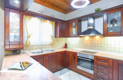 Petaleia Villa | Unwind in Luxury with Private Pool and Stunning Views - Villa Chrisdina, Corfu