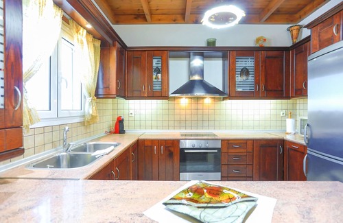 Petaleia Villa | Unwind in Luxury with Private Pool and Stunning Views - Villa Chrisdina, Corfu