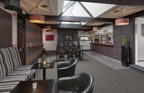Riccarton House | Unwind @ Serenity in the City Studio