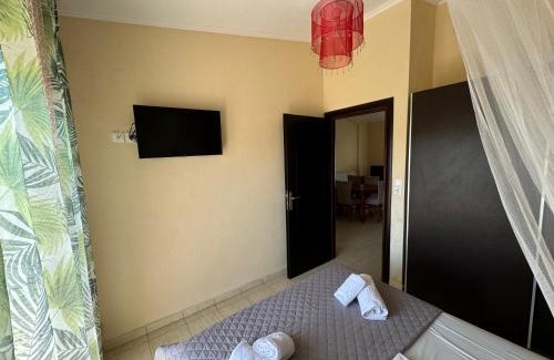 Paralia Ofryniou Apartment | Up & High