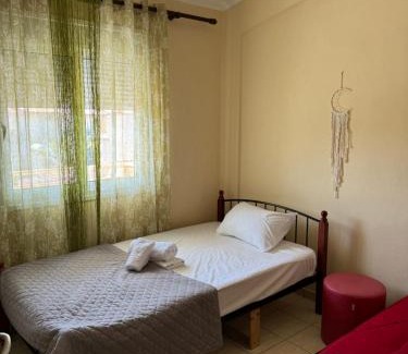 Paralia Ofryniou Apartment | Up & High