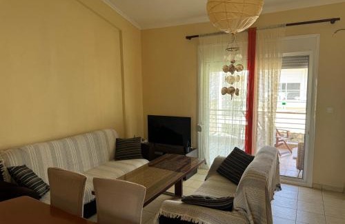 Paralia Ofryniou Apartment | Up & High