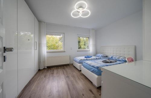 Ahlem-Badenstedt-Davenstedt House | up to 3 private rooms with 2 bathrooms