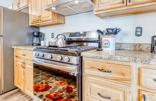 Redmond House | Updated duplex with yard, private washer/dryer, central AC, & a soaking tub