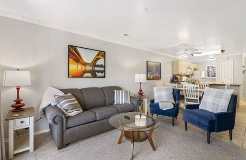 Table Rock Condo | UPDATED ground level condo in heart of BRANSON