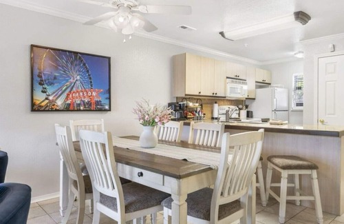 Table Rock Condo | UPDATED ground level condo in heart of BRANSON