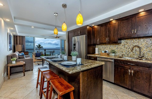 Kihei Condo | Updated Oceanfront Condo with Stunning Views, Lanai, and Beach Access #614