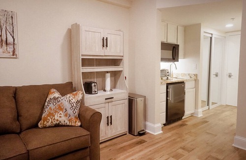 Mountain Village Condo | Updated Ski In/Ski Out Condo in the Heart of Mountain Village, Sleeps 4