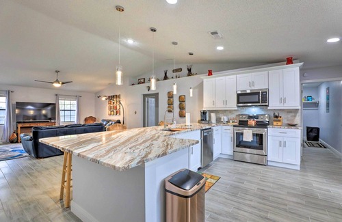 Tavares House | Updated Tavares Retreat < 1 Mile to Boat Ramp