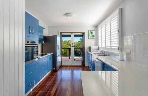 Lammermoor Beach House | Upper Level of this Beautifully Renovated Family Home on Lammermoor Beach.