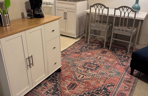 Queen Anne House | Upper Queen Anne walking Suite