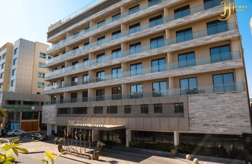 Qudaibiya House | Upscale 2BR Executive Sunday Luxury in Adliya