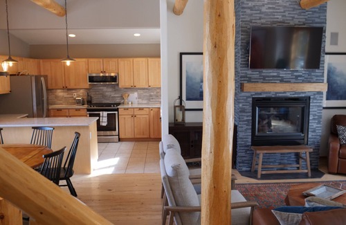 Three Peaks House | Upscale, Private Mountain Duplex nestled against the forest and nature trails!