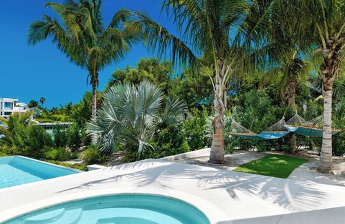 Leeward Settlement Villa | Upscale Villa in Turks and Caicos