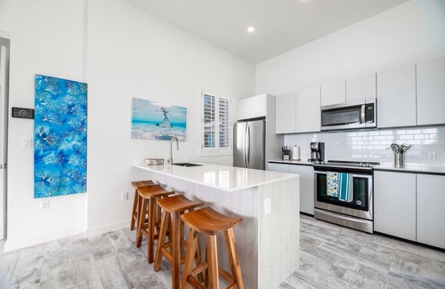 West Bay Apartment | Upstairs Oceanfront Cabana with stunning views