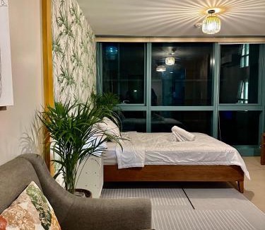 Bonifacio Global City Apartment | Uptown BGC 1BR Suite Room by Christine Suites Ph