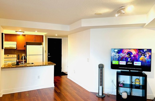 Willowdale Condo | Uptown Toronto ! Live | Work | Relax - Home Away From Home | Close to Subway