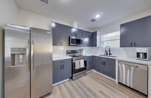 South Central Houston House | Urban Boho Escape