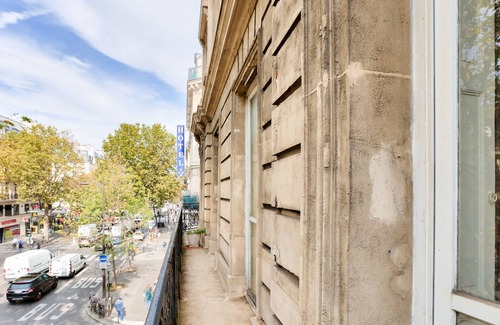 Strasbourg -Saint-Denis Apartment | Urban Flat 60 - Sublime 3BDR Parisian Flat in Paris