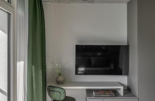 Vilnius city municipality Apartment | Urban Jungle Apartments by Reside Baltic