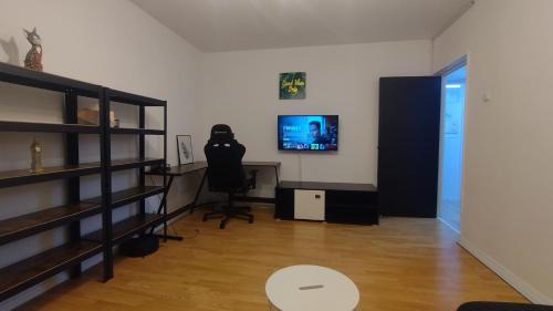 Bucharest Apartment | Urban Minimal Apartament - near Metro - free parking