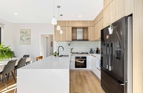 Throsby House | Urban Oasis on the way to Snowy Mountain
