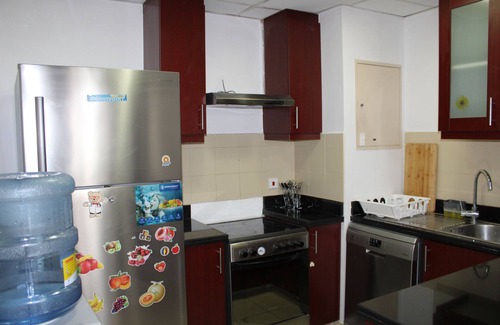 Dubai Marina Hostel | Urban Panda Skyview Hostel JBR