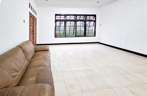 Cugenang Hotel | Urbanview Hotel Kusuma Garden Cianjur