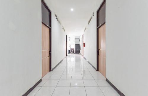 West Semarang Hotel | Urbanview Syariah Wisma Husada Kalibanteng