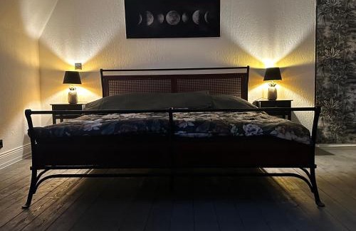 Schlutup Apartment | Urlaub im historischen Müllerhaus, Dachgiebel