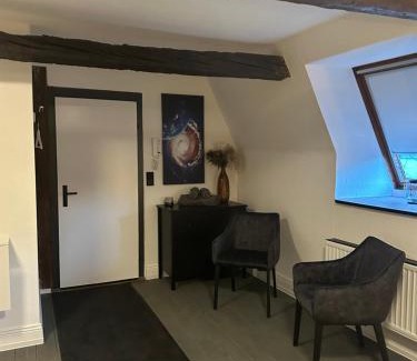 Schlutup Apartment | Urlaub im historischen Müllerhaus, Dachgiebel