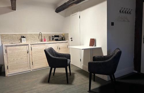 Schlutup Apartment | Urlaub im historischen Müllerhaus, Dachgiebel