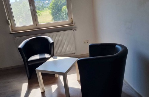Lauda Apartment | Urlauben Sie auf Großzügigen 50 m2 Fewo Malaika in Gerlachsheim