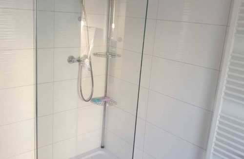 Lauda Apartment | Urlauben Sie auf Großzügigen 50 m2 Fewo Malaika in Gerlachsheim
