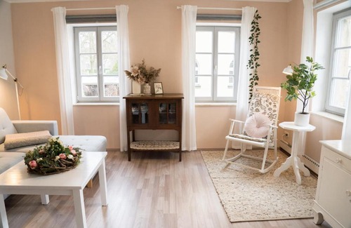 Sebnitz Apartment | Urlaubsfreude Biedermann Haus Blumenglück - Rose